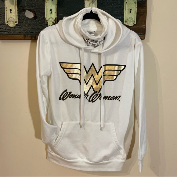 Mad Engine Wonder Woman Hoodie Sweatshirt with Built-in Turtleneck Collar - Picture 6 of 15
